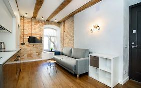 Stepono apartment by URBAN RENT